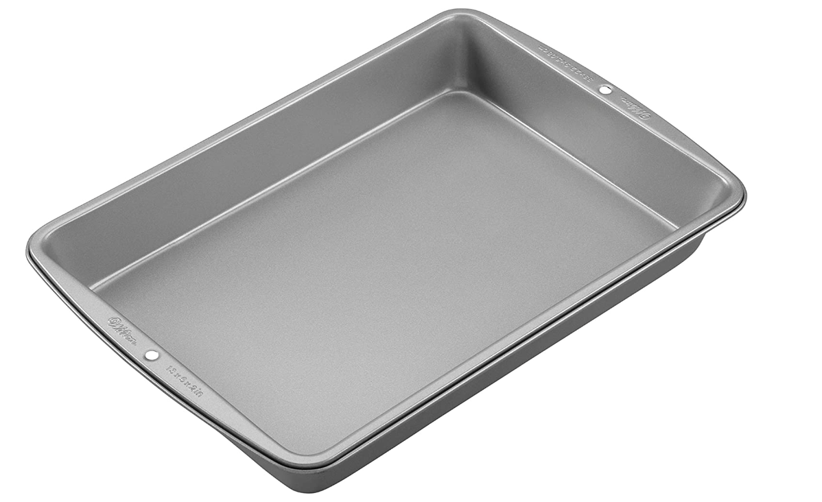 Silver nonstick empty oblong cake pan